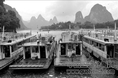 廣西陽朔古鎮(zhèn)垃圾圍城污水橫流
